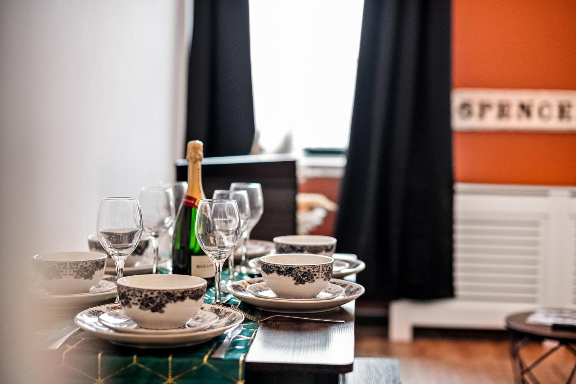 Spacious Birmingham City Apartment Extérieur photo